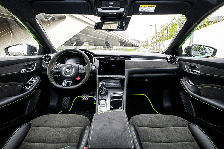 mg6xpower美感炸裂这样的赛道风格官方改装你会拒绝吗