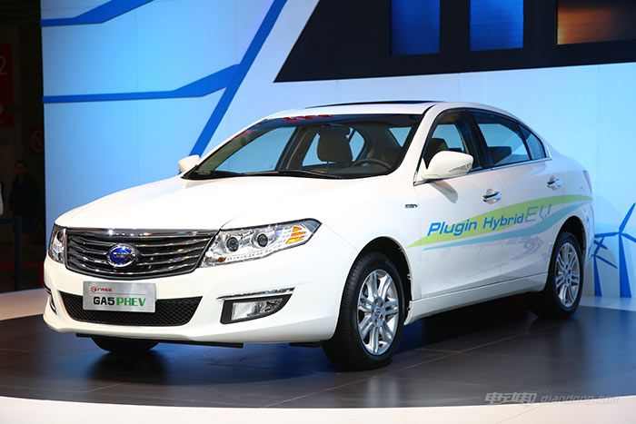 广汽传祺GA5 PHEV上海上市 补贴后13.78万元起