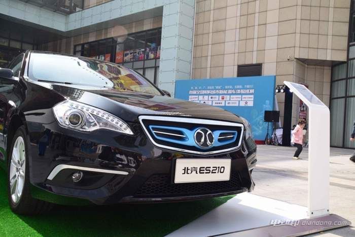 北汽es210