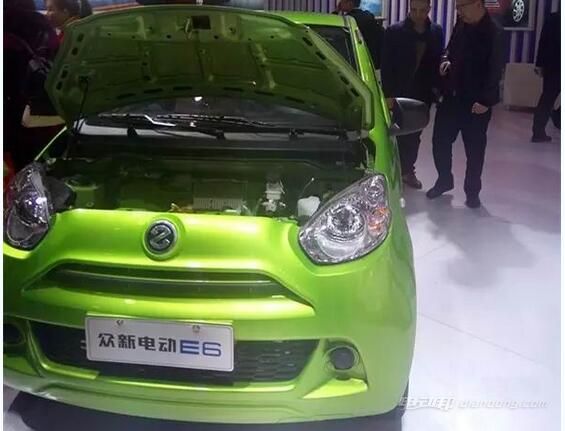 众新e6电动汽车