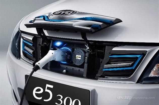 补贴后12.99-14.99万 2017款e5 300正式上市