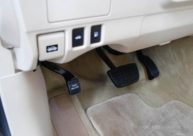 脚刹怎么用「gl8脚刹怎么用」