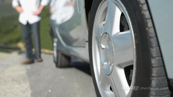 汽车轮胎寿命一般几年 1501041101857.jpg