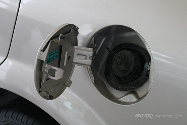 汽车油箱越大越好吗?