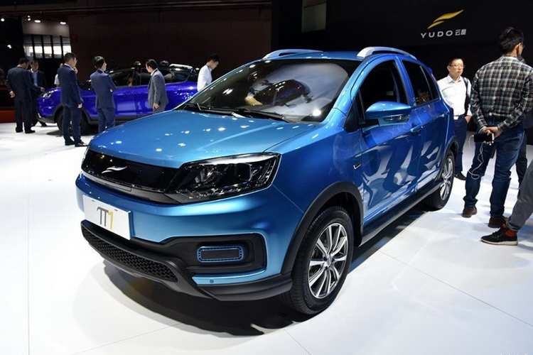 将提供两款版本车型 云度π1将于本月底下线