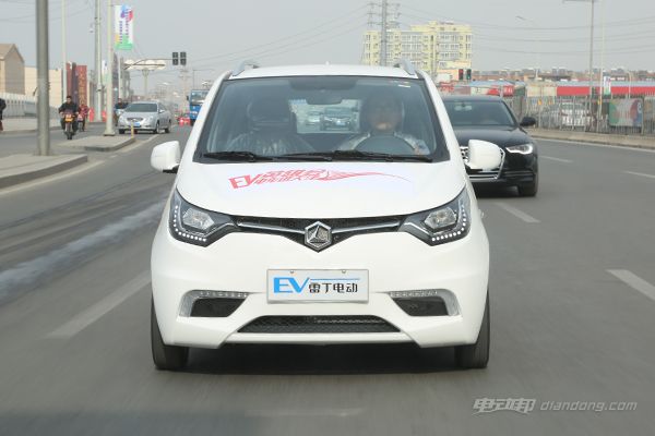 雷丁d70電動汽車配置,雷丁d70電動汽車介紹