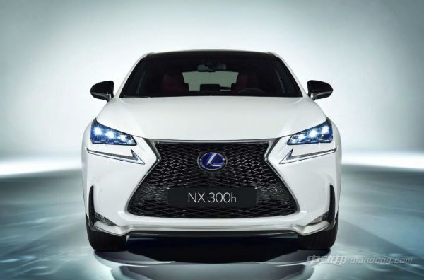 雷克薩斯nx300h混動版suv車型介紹——價格及外觀