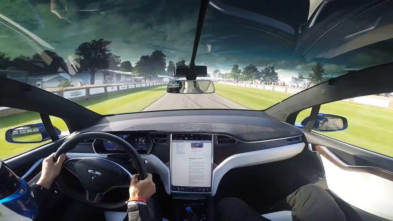 370公里长途+专业测试场 特斯拉Model X试驾体验报告