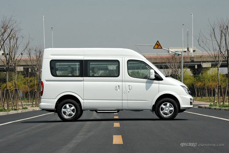 上汽大通和啟辰新能源汽車哪個好?車型推薦