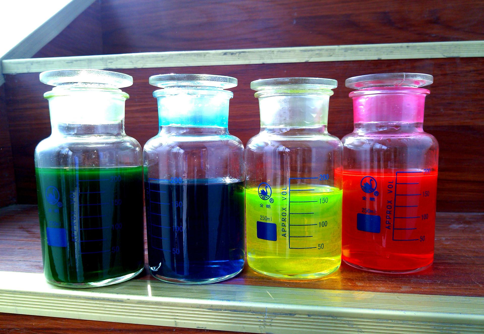 防冻液什么颜色的好?