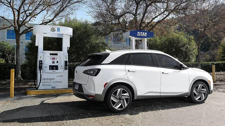 什么时候出固态电池车 1531351891881.jpg