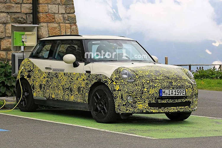 或2019年亮相 MINI纯电动版车型谍照曝光