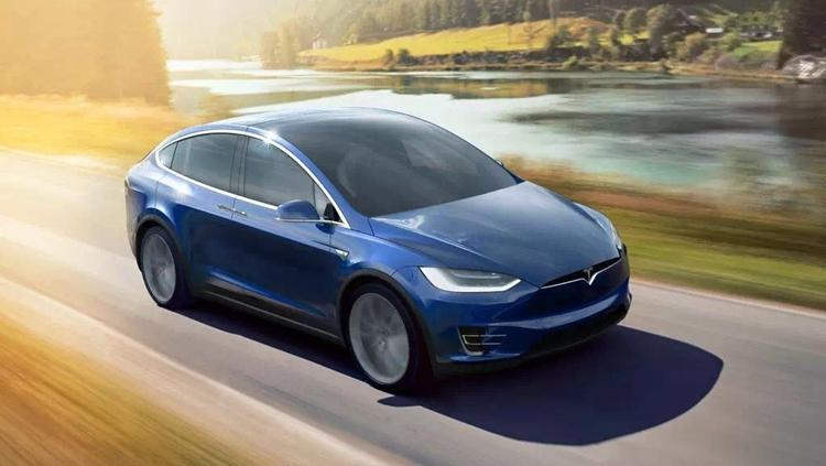 特斯拉model x这款超过5米的中大型suv,风阻被控制到0.25