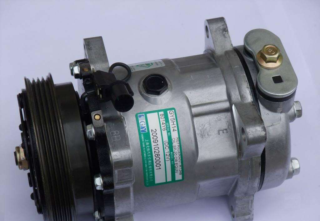 汽车压缩机更换一个多少钱:注意事项