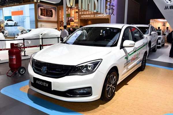 神龙富康“带电”回归，首款富康ES500续航超400公里