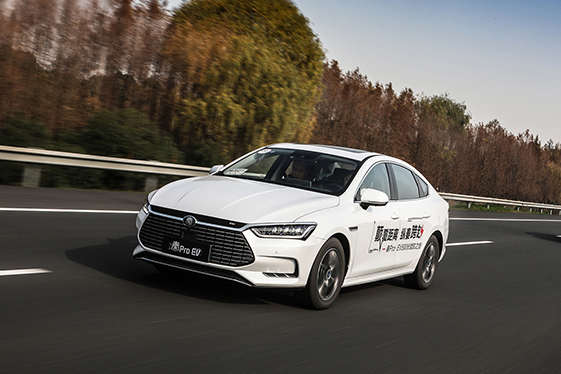 细节减分但续航实在 试驾比亚迪秦Pro EV500