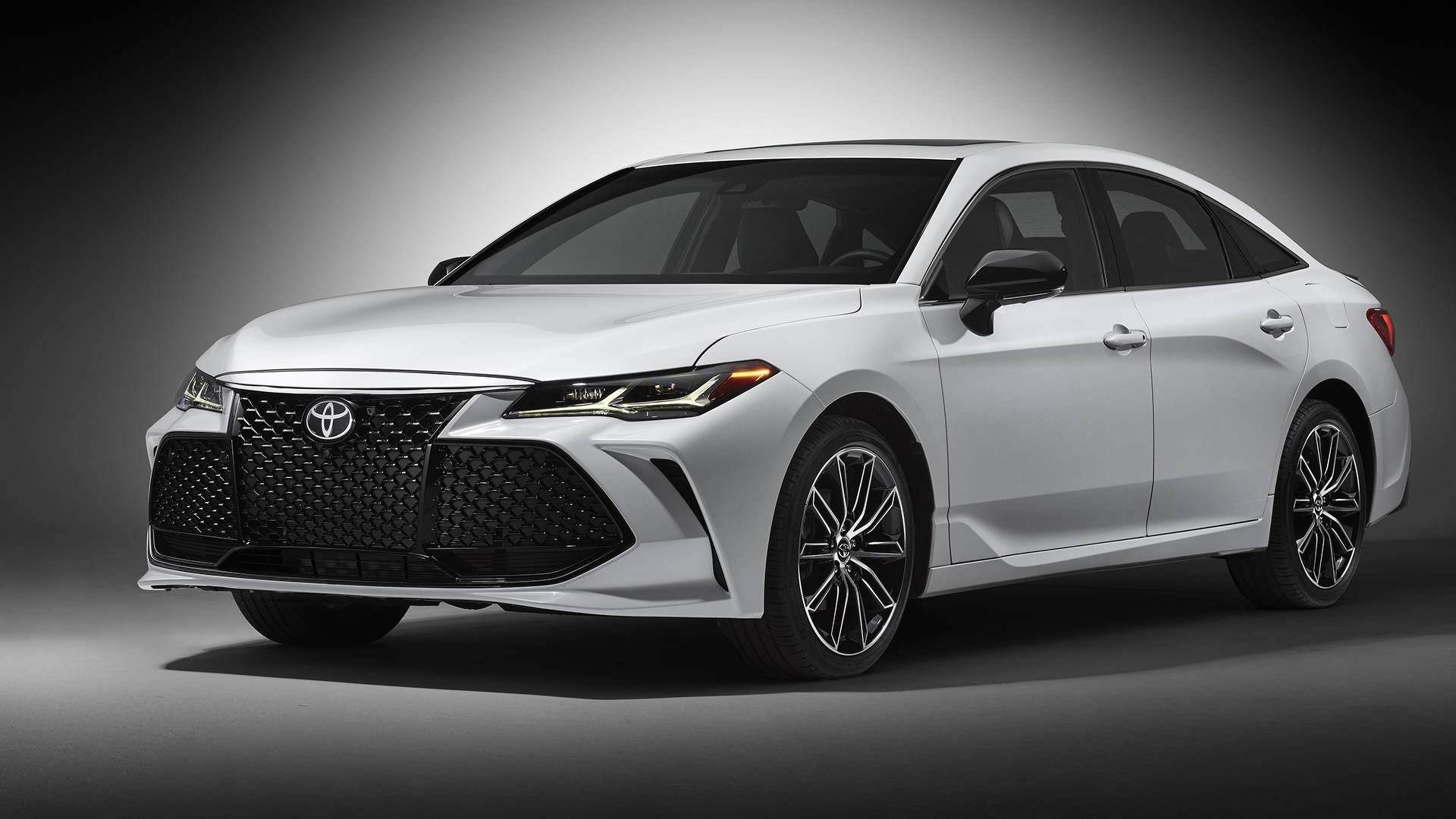 丰田亚洲龙油电混动怎么样,亚洲龙发展历史介绍