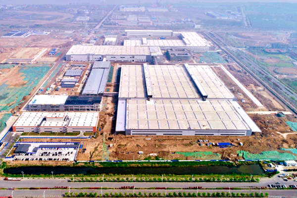 拜腾全球生产基地开放，M-Byte  量产车年底量产，入门价格 30 万左右