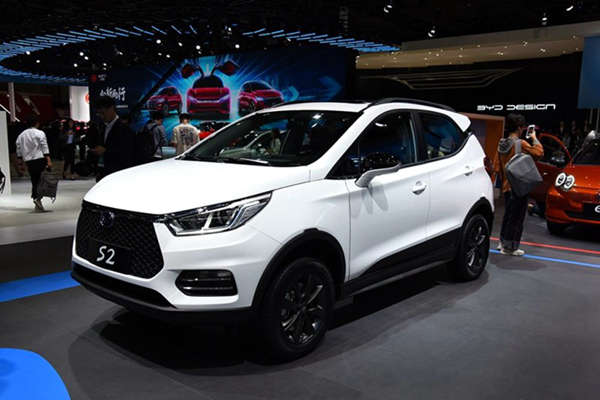 元系列的又一款产品，综合续航 305 km，比亚迪S2 5 月 30 日上市
