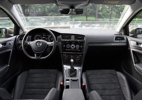 大众高尔夫——内饰
