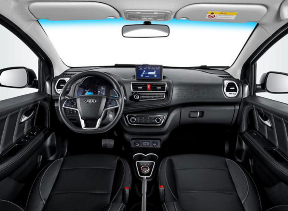 江淮新能源汽车:江淮iev6e青春版内饰