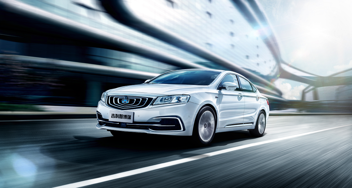 吉利博瑞被誉为"大美中国车",当时吉利放官图的时候,小编被吓着了,心
