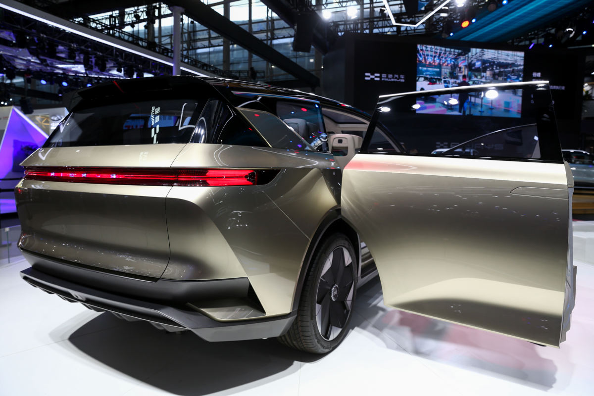 爱驰诺道服务品牌发布概念车u7ion亮相广州车展