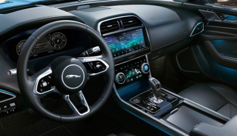 捷豹豪华型车:xel内饰