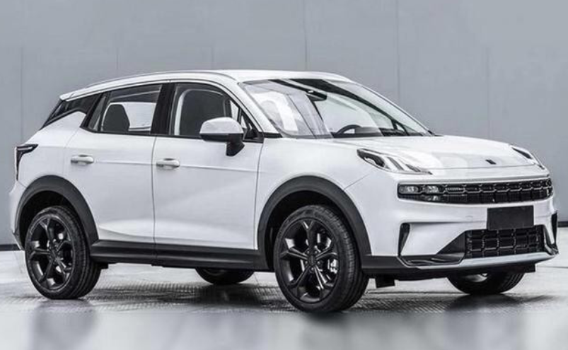 領克06實車曝光,定位小型suv/油耗最低1.5l