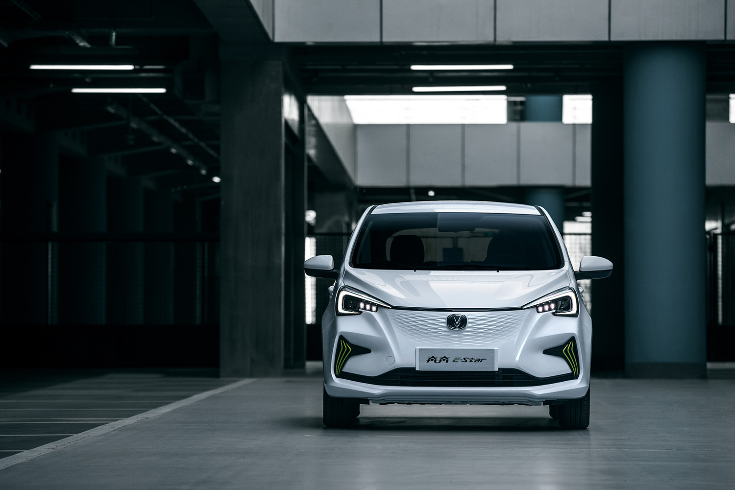 98万元起,长安奔奔e-star上市,它会是你日常通勤的选择么?