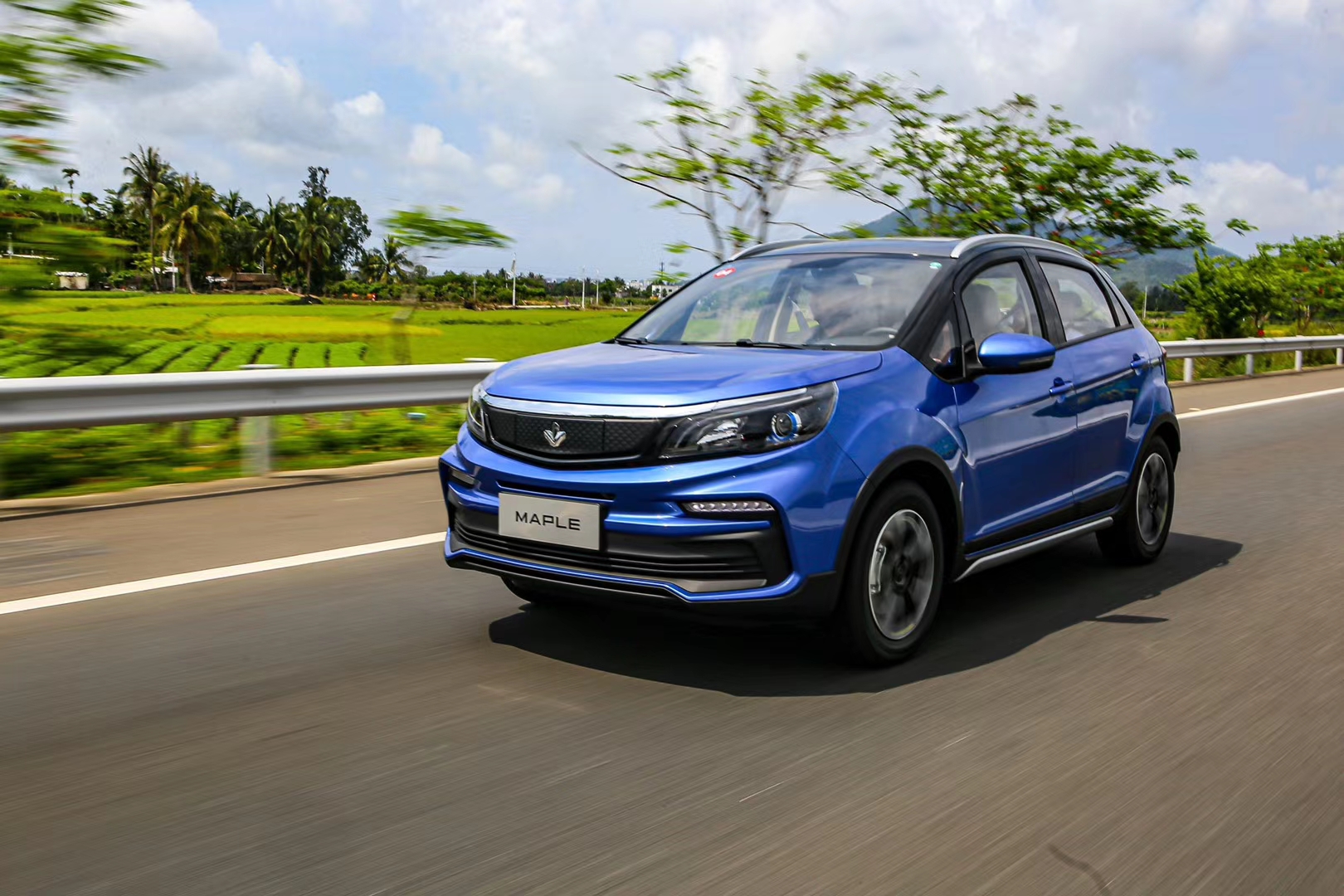 试驾枫叶30x ——7万级的代步新星-电动汽车之窗