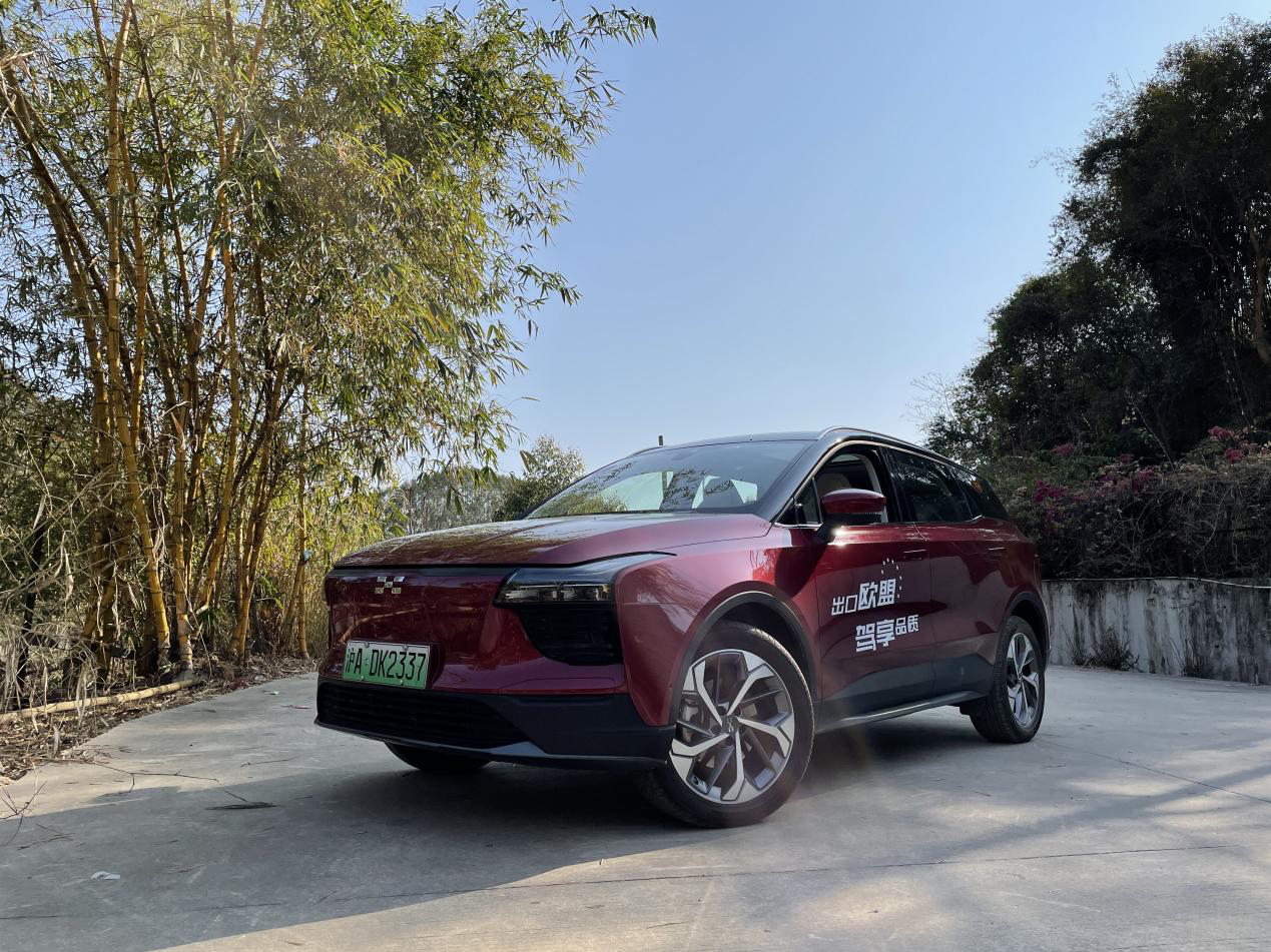 春节深度试驾爱驰u5天使与魔鬼的分裂人格