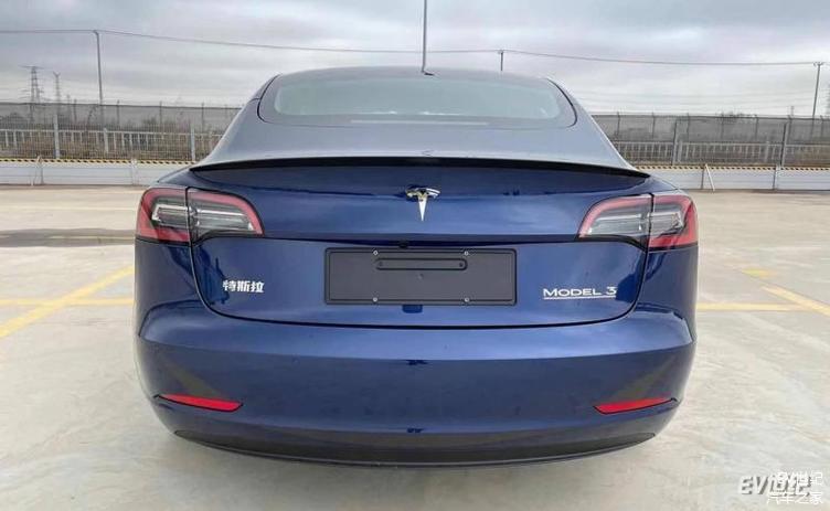30万出头3秒级加速特斯拉申报国产model3y高新能版车型