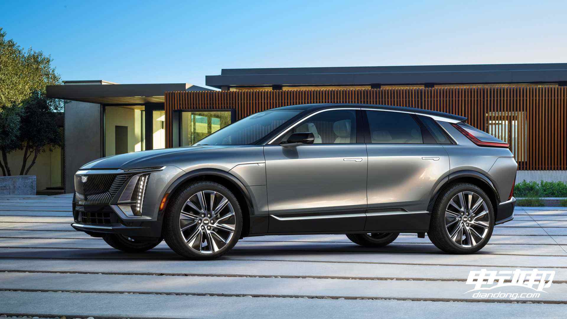 cadillac-lyriq (1).jpg