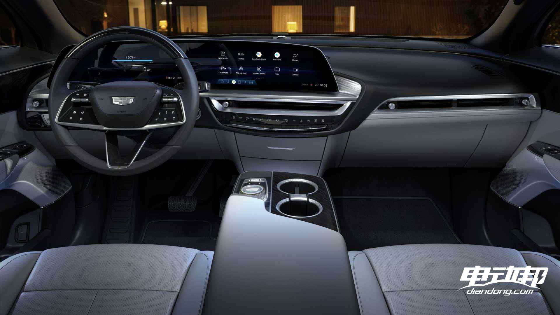 cadillac-lyriq-interior.jpg